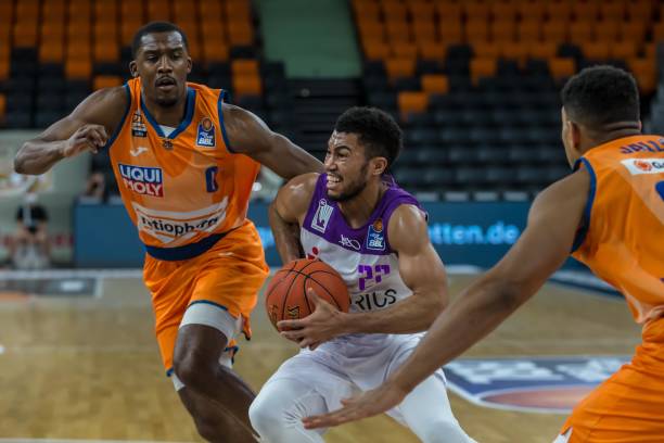 马刺拥有新 马刺拥有新