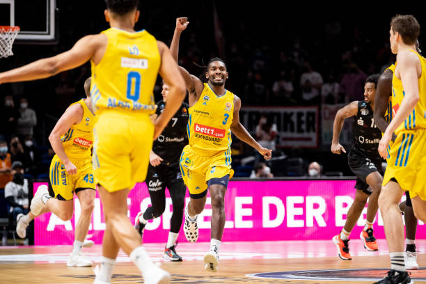 正是建立在 正是建立在